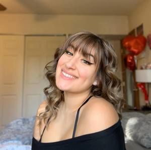 Meet your Posher, Angelica